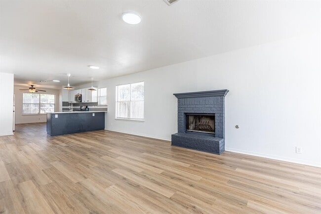 Building Photo - 2012 Balsam Way