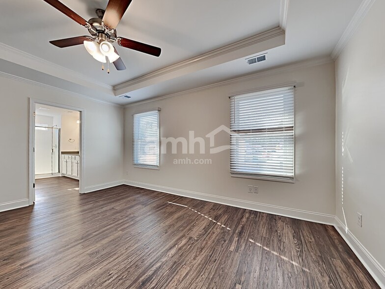 Building Photo - 410 Wright Rd A