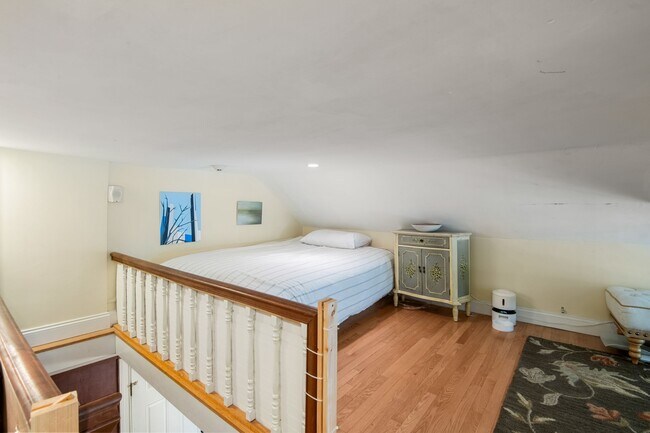 Building Photo - 64 Commonwealth Ave