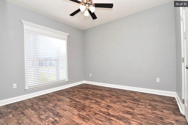 Building Photo - 3948 Crusader Ct