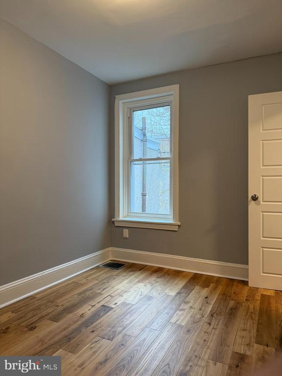 Building Photo - 1817 N Taylor St