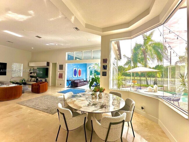 Building Photo - 19038 Park Ridge St