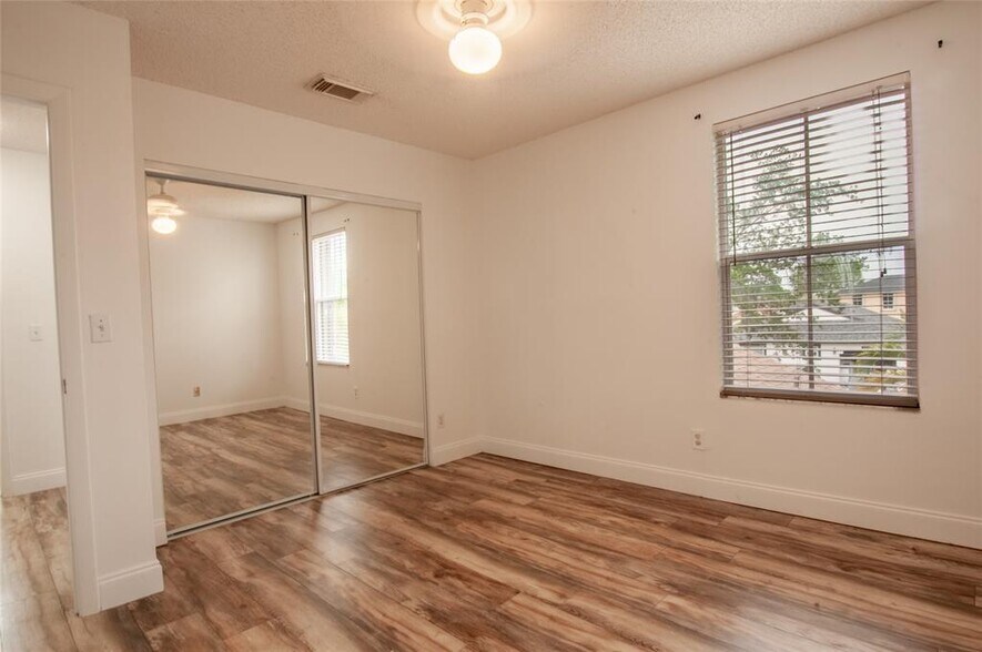 Building Photo - 170 NW 207th Way
