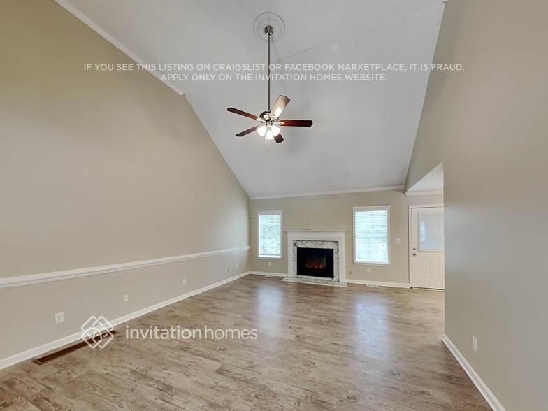 Building Photo - 4016 Water Hole Ct