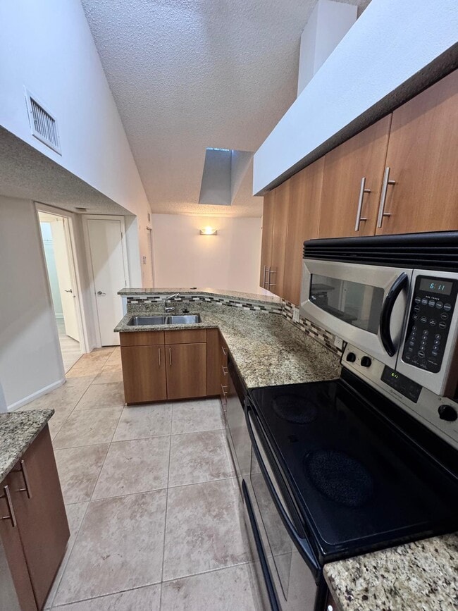 Building Photo - 1125 Crystal Way