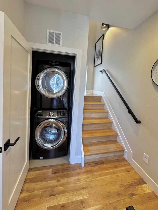 Building Photo - 1788 W 32nd Ave