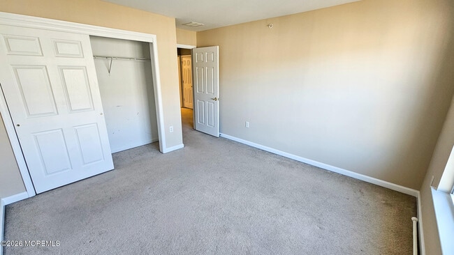 Building Photo - 51 Farrah Dr