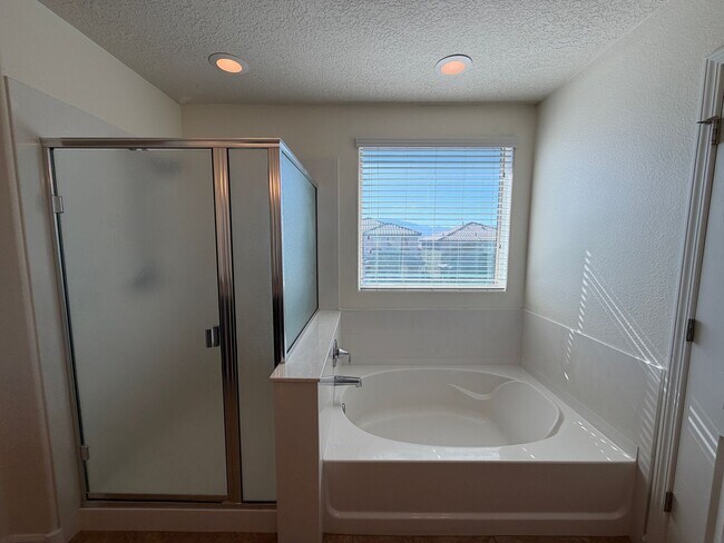 Building Photo - 4 Bedroom + Office Home Available Near Loma Colorado Blvd NE & Broadmoor Blvd NE in Rio Rancho!