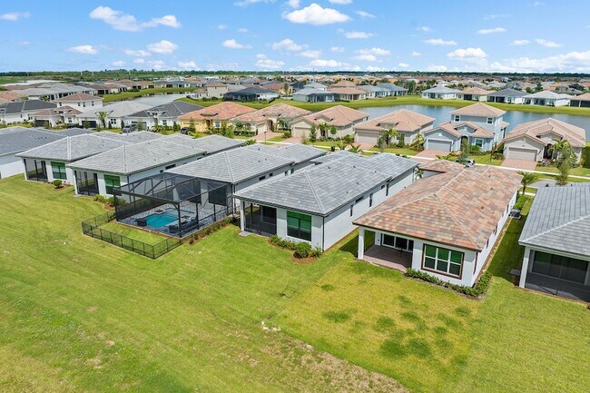 Building Photo - 9333 SW Pepoli Way