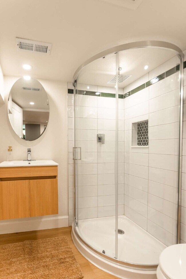 Building Photo - 300 Inca St