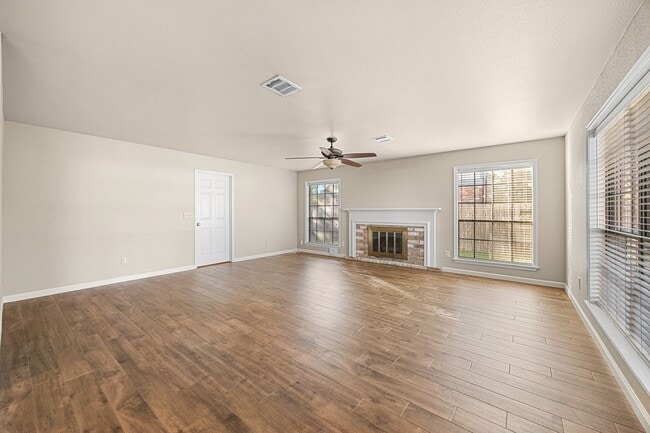 Building Photo - 15002 Havenridge Dr