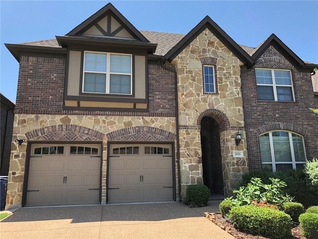 Building Photo - 2121 Timothy Dr