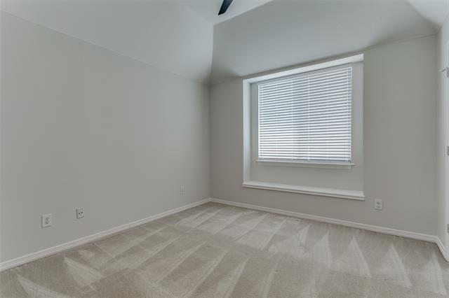Building Photo - 1415 E Dove Rd