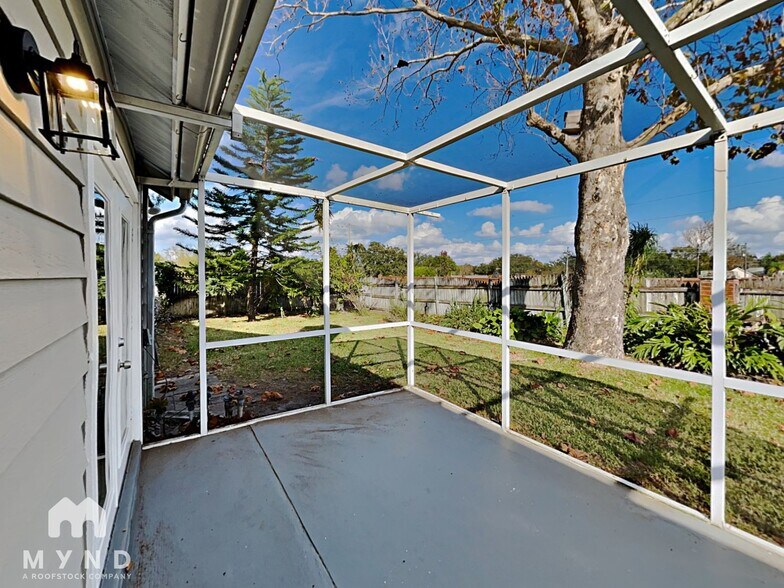 Building Photo - 1778 Chatham Cir