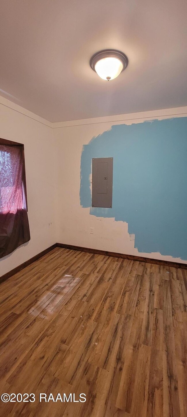 Building Photo - 232 Hulin St