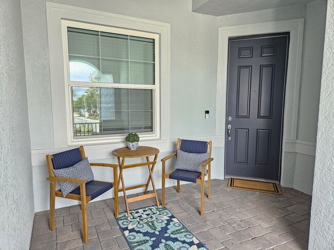 Building Photo - Beautiful Seasonal Englewood Villa- DOG FRIENDLY - new construction with Community Pool! – Locate...