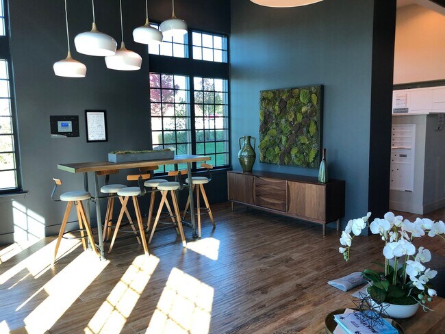 Building Photo - When Style and Location Matter!