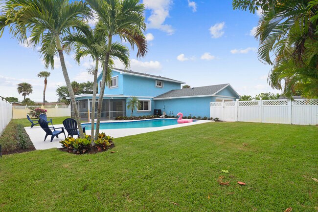 Building Photo - 3905 Flag Dr