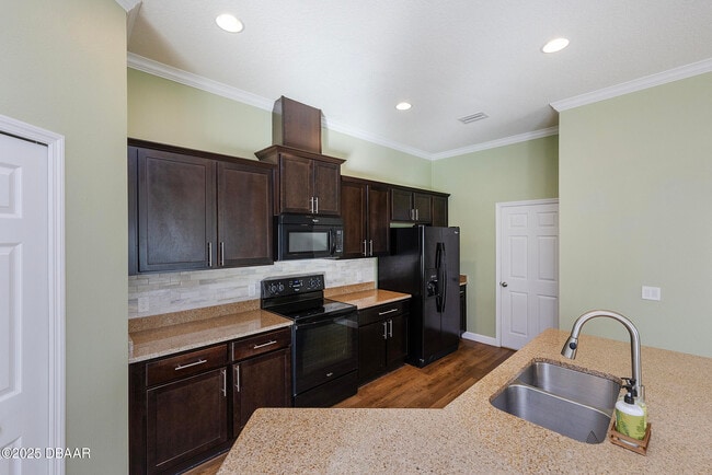 Building Photo - 309 Grande Lake Dr