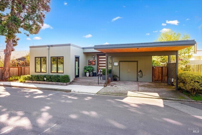 Building Photo - 20 Lagoon Rd