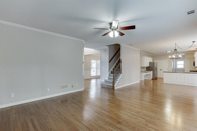 Building Photo - 1795 Lake Heights Cir