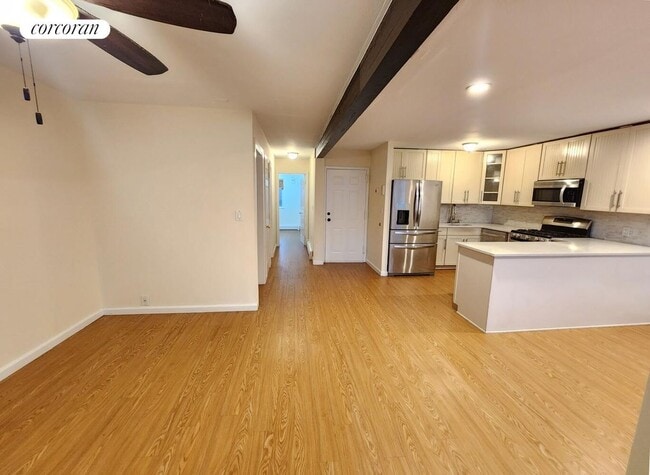 Building Photo - 336 Howe Ave