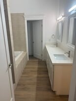 Building Photo - 73-4583 Kukuki St