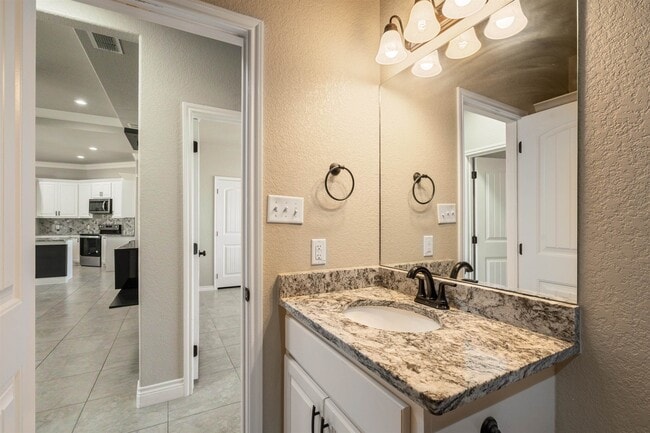 Building Photo - 122 Little Bighorn Trl