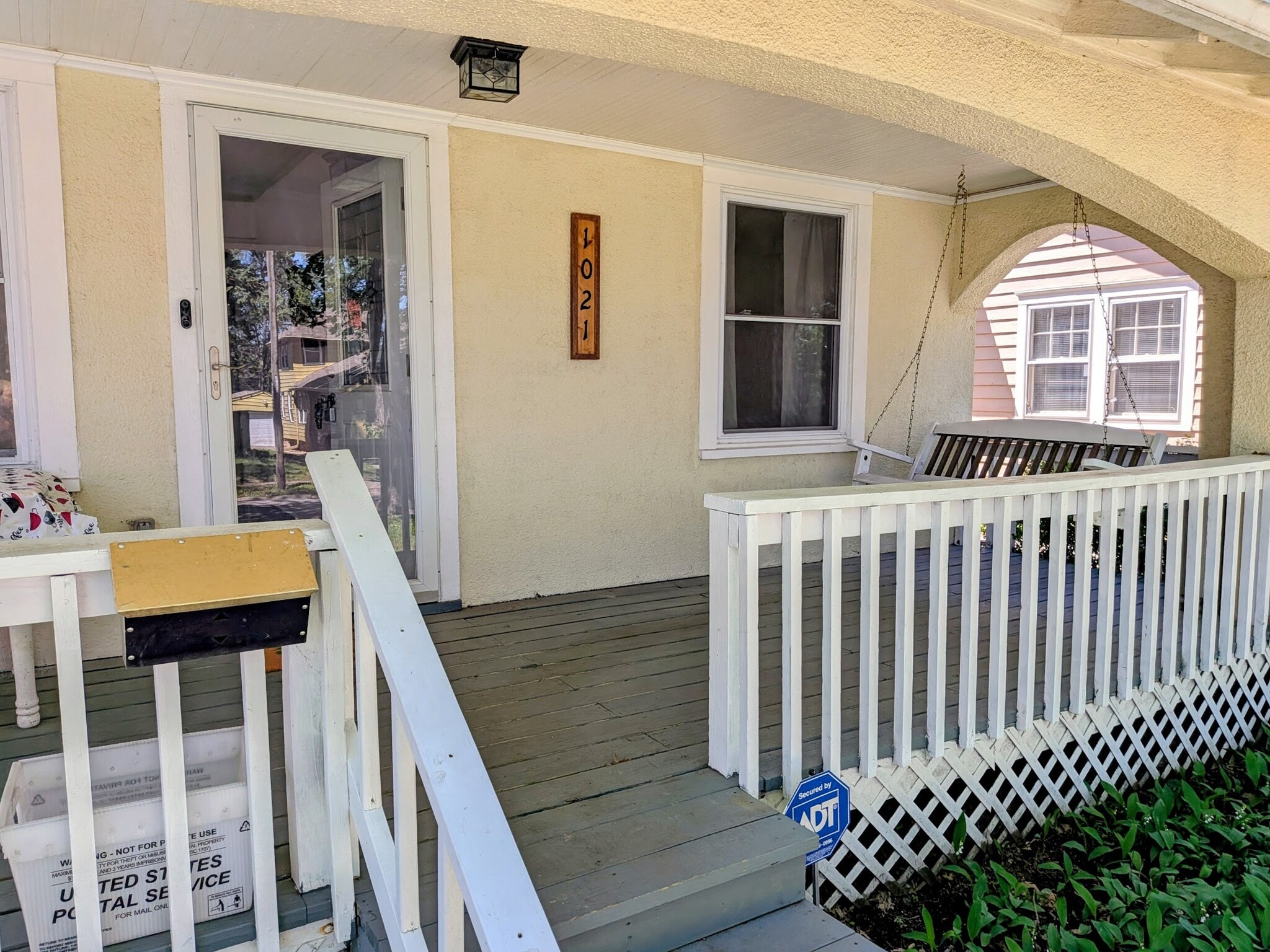 Building Photo - 1021 E 76th St