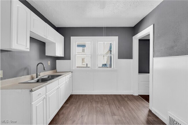 Building Photo - 414 E 147th St