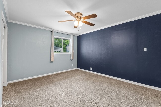 Building Photo - Check Out this 3 bed 2 bath