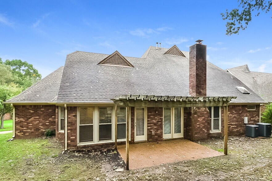 Building Photo - 8723 Rocky Top Cove