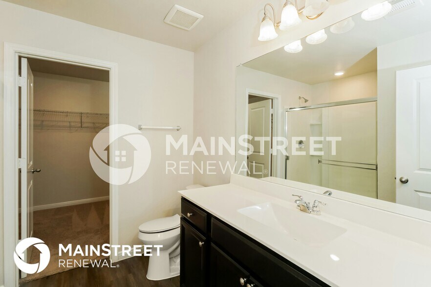 Building Photo - 5450 Malakoff Dr