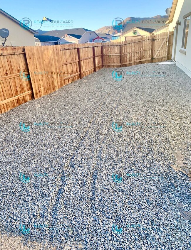 Building Photo - Welcome to your dream home in Spanish Springs, nestled off the serene Calle de la Plata.  2 Year ...