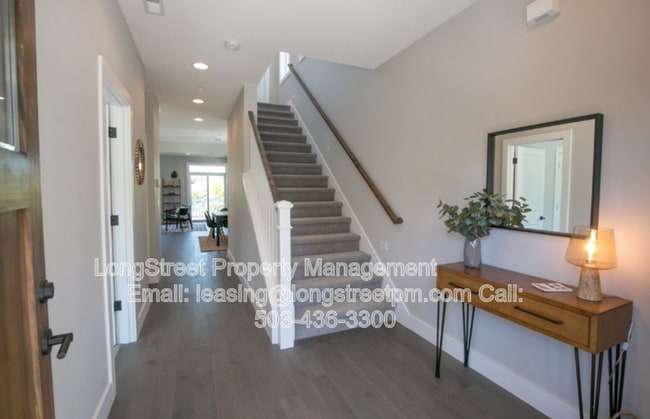 Building Photo - 7675 N Westanna Ave