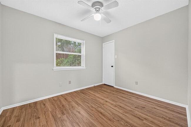 Building Photo - 10419 Appleridge Dr