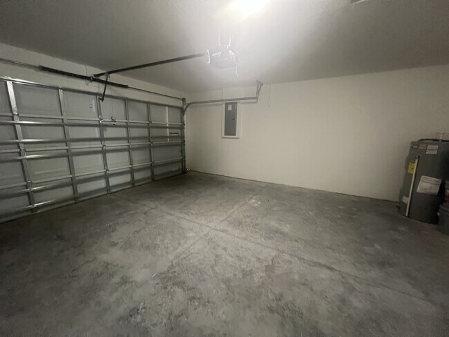 Building Photo - 128 Sparrow Rd