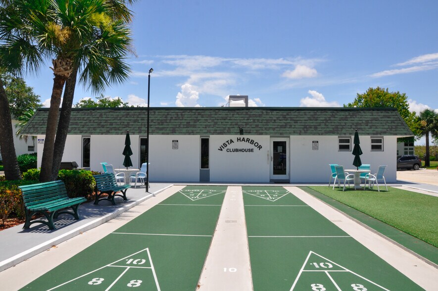 Building Photo - 2800 Indian River Blvd