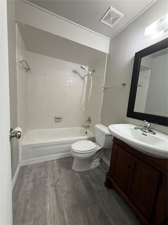 Building Photo - 5006 Parkhill Dr