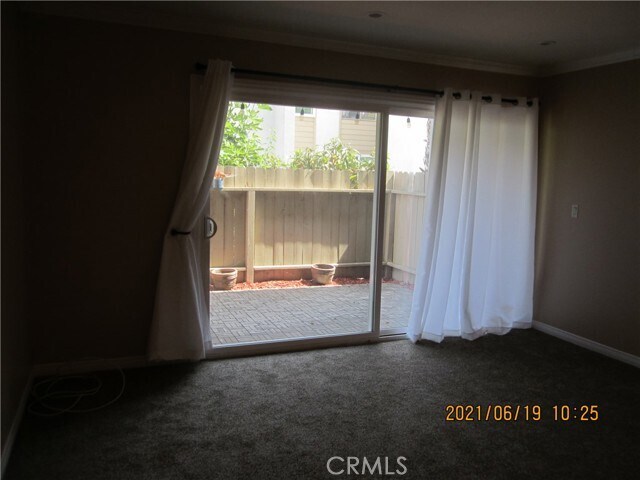 Building Photo - 2521 W Sunflower Ave