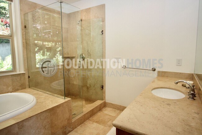 Building Photo - Mill Valley Retreat with Views, Luxury Fin...