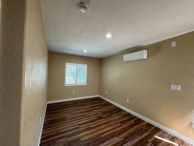 Building Photo - 2315 Mon Chere Ln