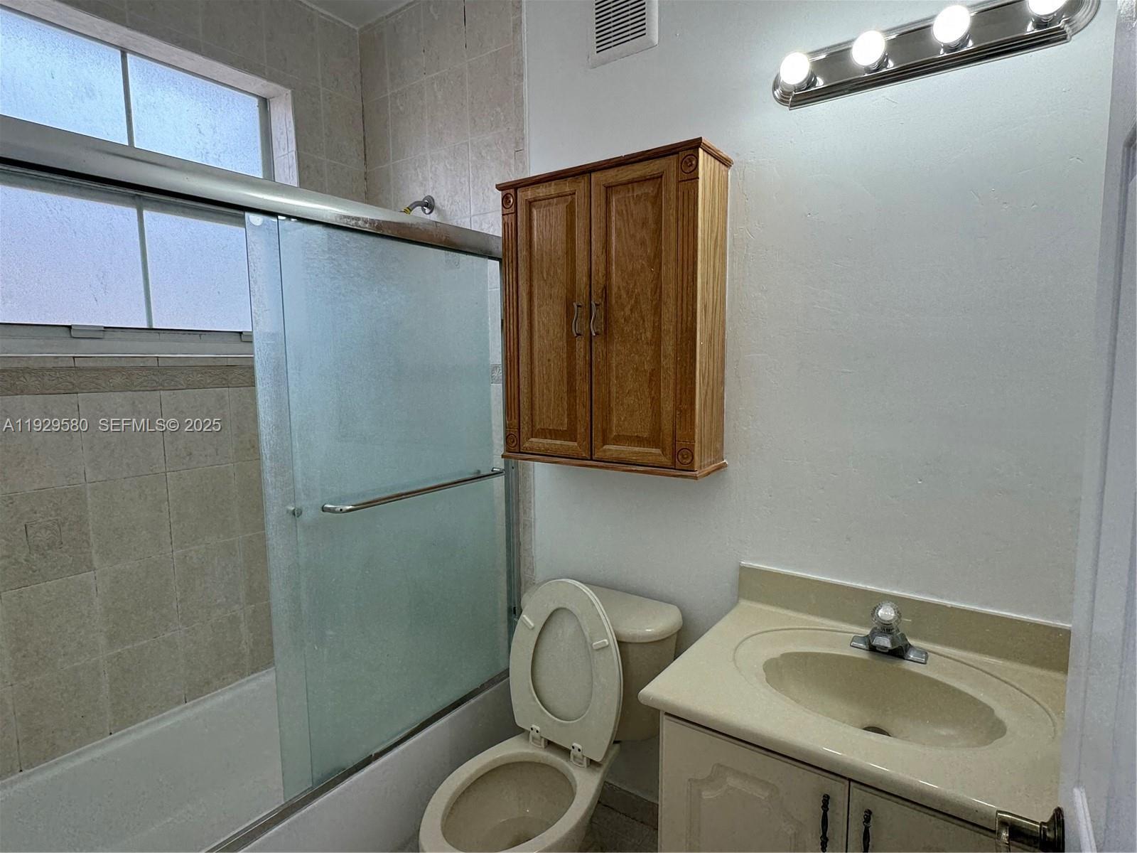 Building Photo - 8507 NW 140th Ter