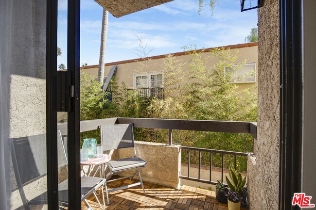 Building Photo - 8642 Gregory Wy