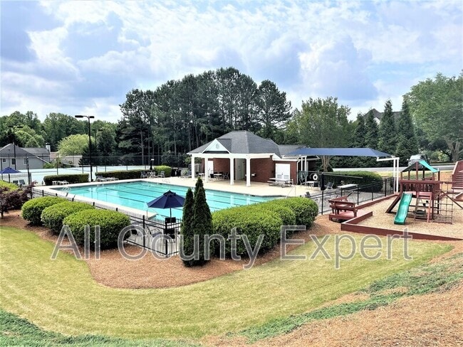 Building Photo - 3045 Spring Field Ct