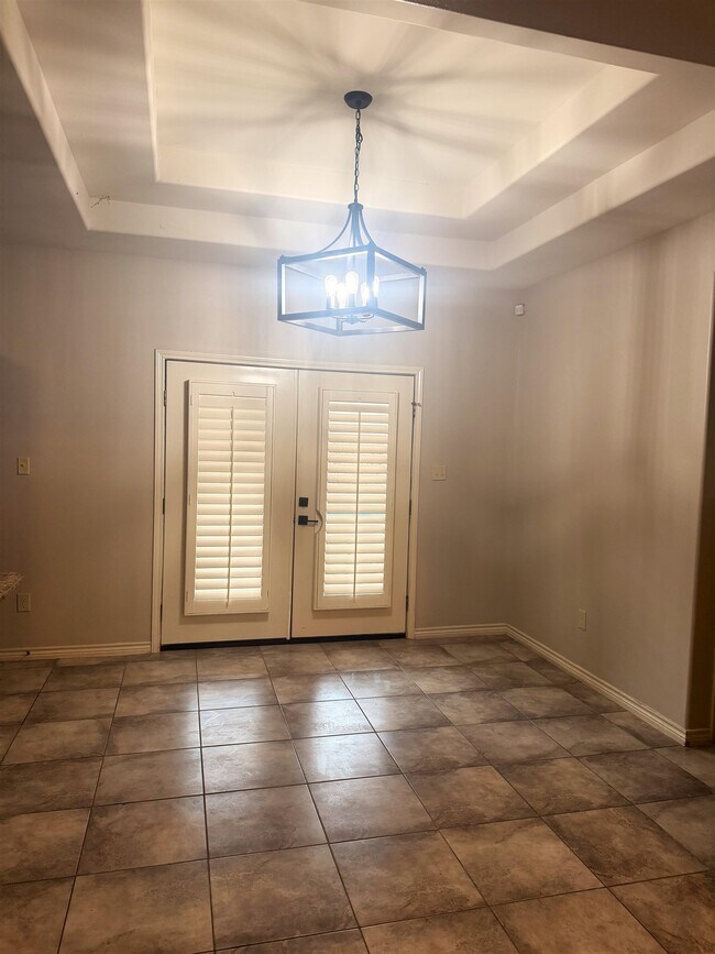 Building Photo - 616 Waxwing Cedar Drive