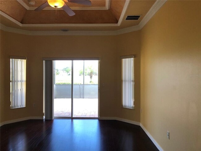Building Photo - 3631 Northwoods Dr