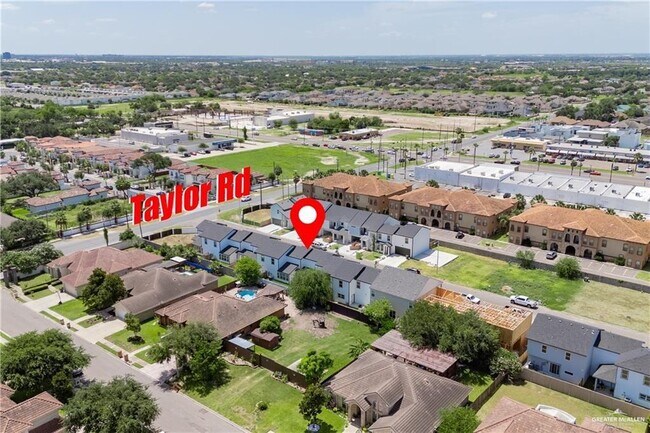 Building Photo - 24 Stablewood