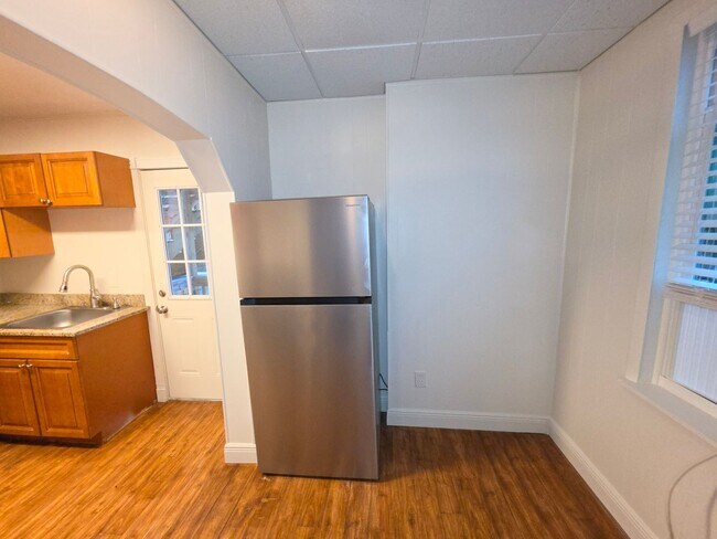 Building Photo - 202 Luella Ct