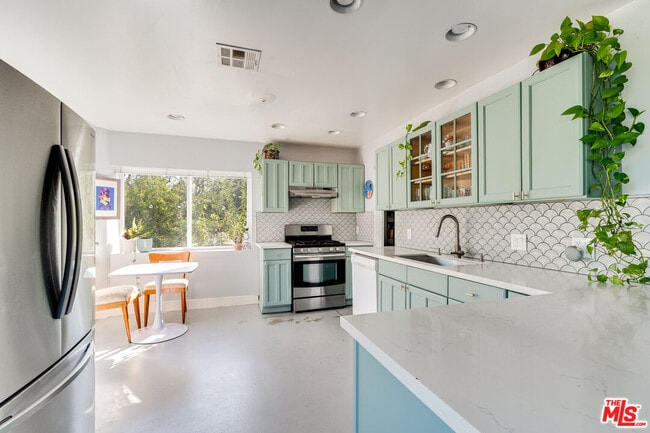 Building Photo - 467 Canyon Vista Dr